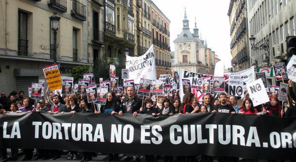 Más de 25.000 personas en Madrid contra la tauromaquia Antitaurinos_mani1