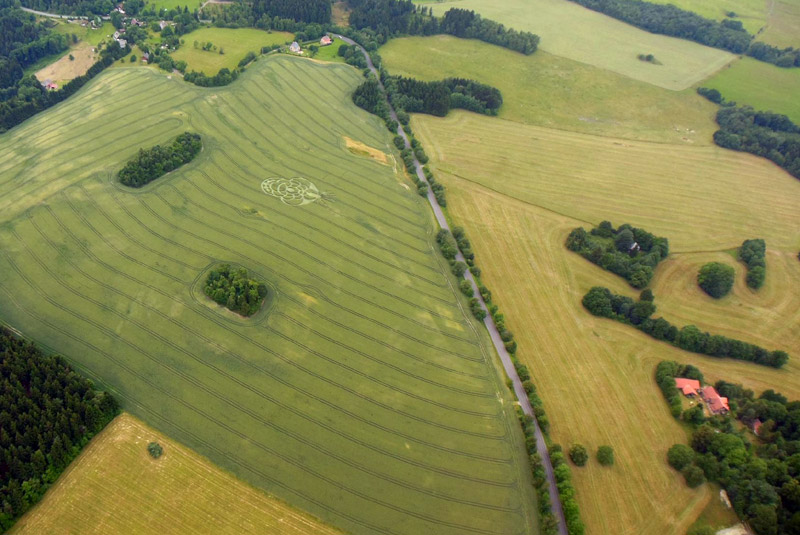 Crop circles in the Czech Republic 2015 and MORE 2015.07hj