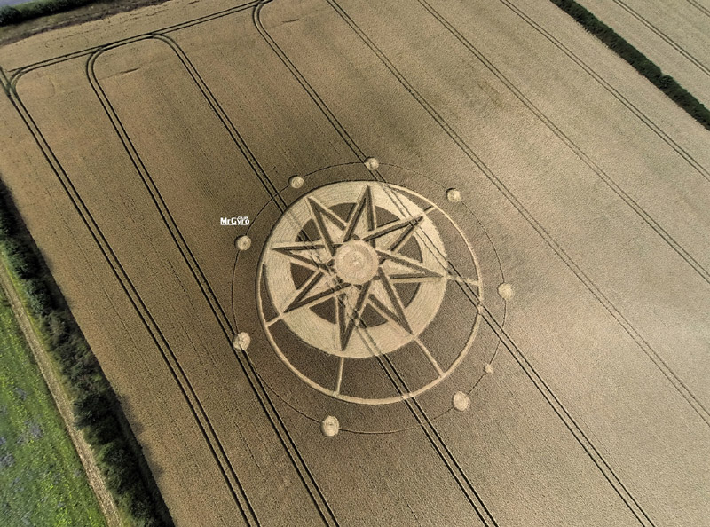 Crop Circle at Hoo Mill, nr Haselor, Warwickshire. Reported 19th July. 010