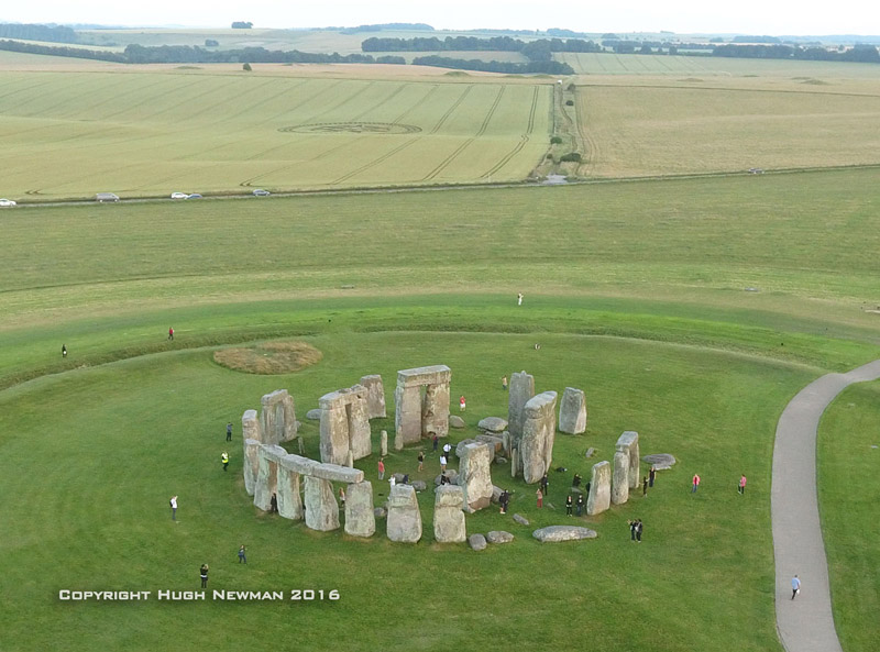 IL CROP CIRCLE DI STONEHENGE Crop-stonehengh2