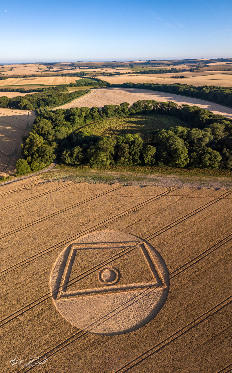 CROP CIRCLE 2018 - Gurston Ashes, Nr Fovant, Wiltshire DJI_0255-Pano