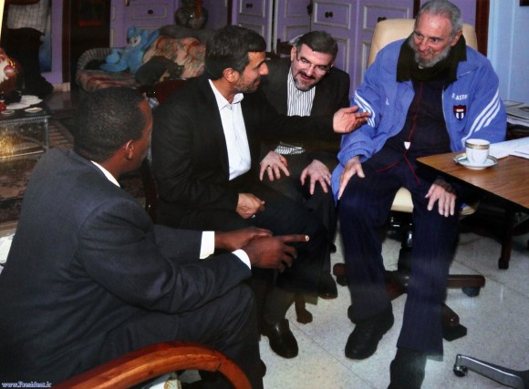 Fidel con Ahmadinejad Fidel-castro-iran1-580x427
