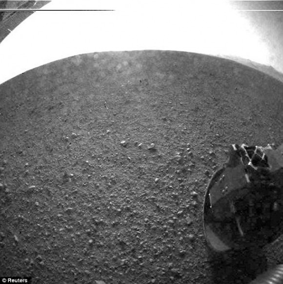 Especulan sobre misteriosa mancha fotografiada por Curiosity en Marte (+Fotos) Marte-curiosity-sin-mancha-580x581