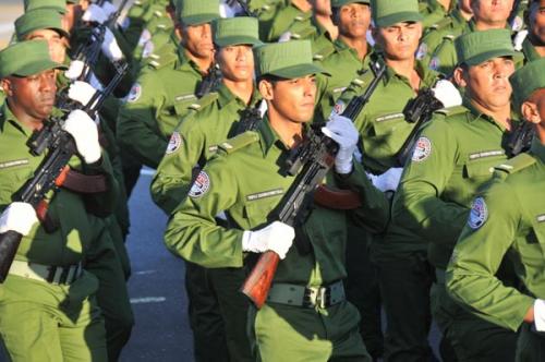 Fuerzas Armadas de Cuba - Página 5 Foto23.foreportaje