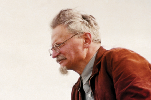 El asesino de Trotsky, otra historia poco contada a los cubanos Leon-trotsky-300x200