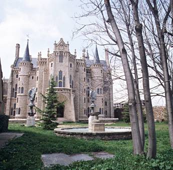 Fachada de la mansión. Palacio_episcopal