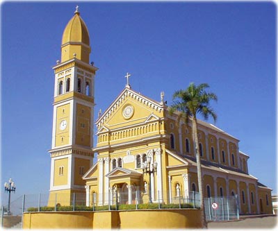 Estados  do Brasil - Página 2 Igrejas-curitiba