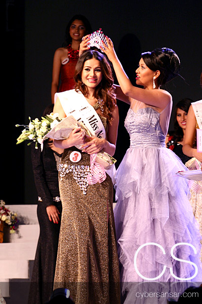 2012 | MW | Nepal | Shristi Shrestha Miss_nepal_2012_-_grand_finale_196191618