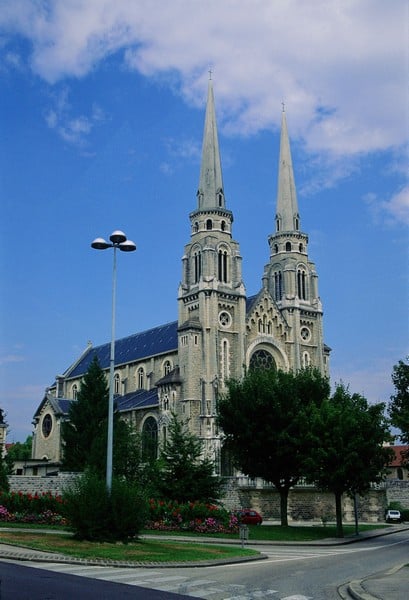 BOURG EN BRESSE  - ALAIN Basilique-du-sacre-coeur_51c85d84a053b