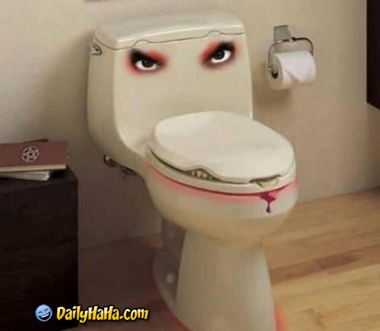 صور نادرة ومضحكة بعض الشيء Evil_toilet