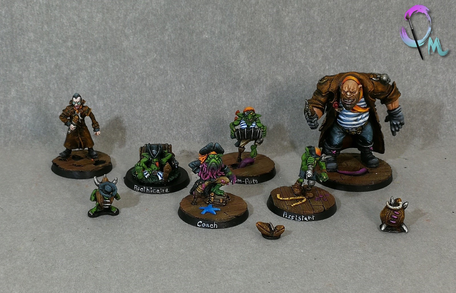 [Services de Peinture] Daju's Miniatures (Sept 2018) Figurine-peinture-modeliste-dajus-miniatures-Bloodbowl-Equipe-Team-Pirate-Gobelin-Hungrytroll-Hungry-Goblinpirates-7