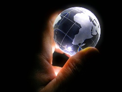 الحب البائس Globe-in-hand