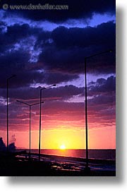 KHO TÀNG KIẾN THỨC PHỔ THÔNG Sunset-lamp-posts-1