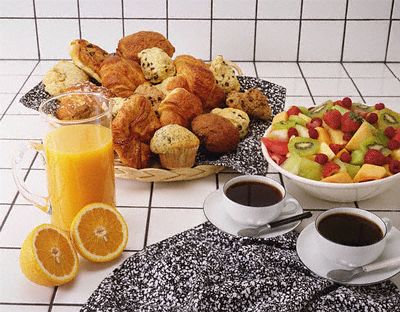 BUONGIORNO FORUM!!!!  Saluti lampo - Pagina 7 Prima-colazione1