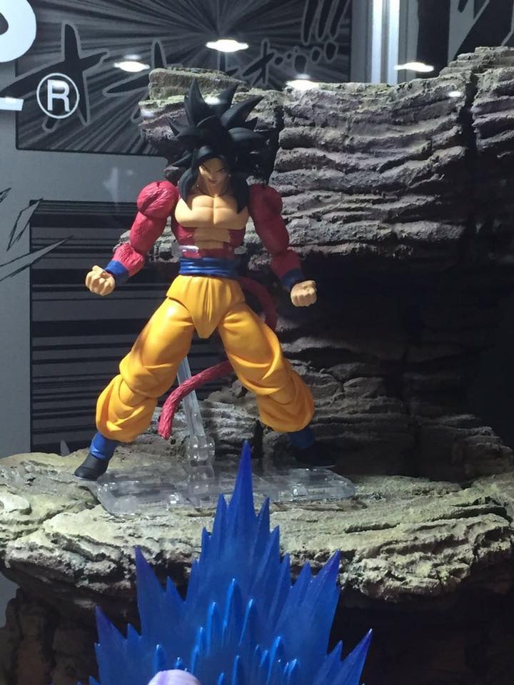 [Bandai] S.H. Figuarts - Dragon Ball GT - Goku SSJ 4 735144_989857717729200_6232250261567882516_n