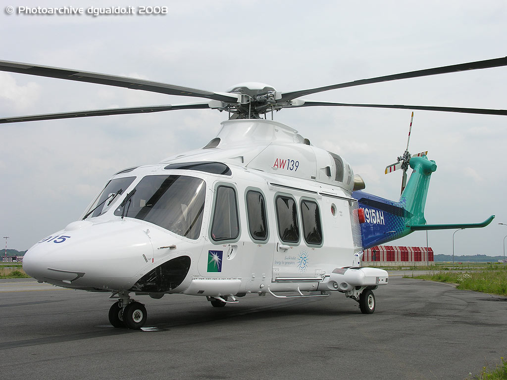 طوافات AW139 من AugustaWestland، لكل من السعودية والمغرب  N915ah-pad-005-wall