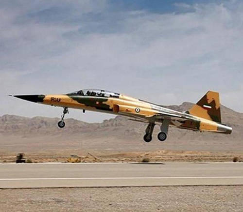 PROPUESTAS DE SISTEMAS DE ARMAS PARA LA FANB  Iran-Ready-to-Export-Fighter-Jets%2C-Training-Aircraft