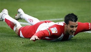 الثلاثاء و الأربعاء تقديم نيغريدو و غاراي Negredo_port_sobretitular