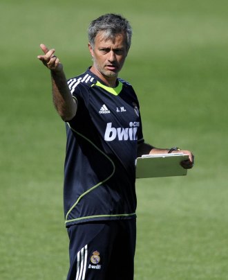 Real Madrid ''La Nueva Era'' Mou%20da%20ordenes_26_original