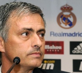 El PSG no se quita a Mou de la cabeza  Mourinho%20escudo_46_ampliada