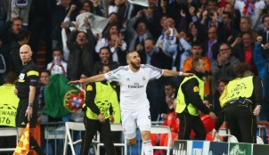  برنامج تيكي تاكا : ناصر الخليفي في مدريد من أجل بنزيمة . Benzema_Nueva_Avion_Grada_47_port_sobretitular