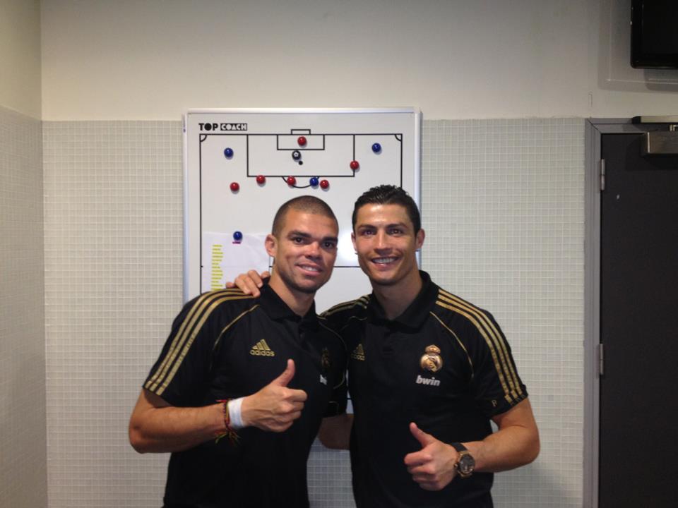 ¿Cuánto mide Pepe? (Képler Laveran Lima Ferreira) - Altura - Real height Pepe_Cristiano_Ronaldo_vestuario_Calderon