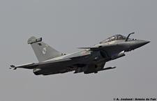 Armée Française / French Armed Forces - Page 6 Rafale-de-l-escadron-de-chasse-3-30-lorraine_article_demi_colonne