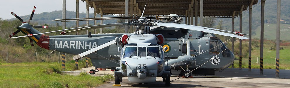 Brasil - Página 26 SeaKing-and-Seahawk-990x300