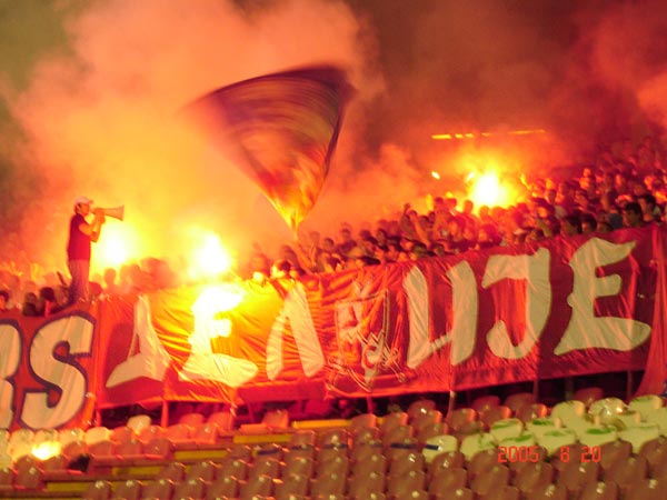 CAPO DES ULTRAS - Page 2 0506_cz_vozdovac_4