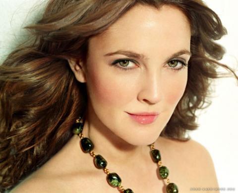 1x01 The Mad Twenties - Página 2 Drew_barrymore_5