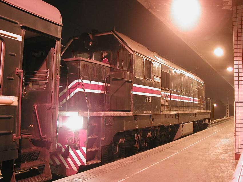 Locomotive ND3 (export China) - Pagina 3 China0077station2