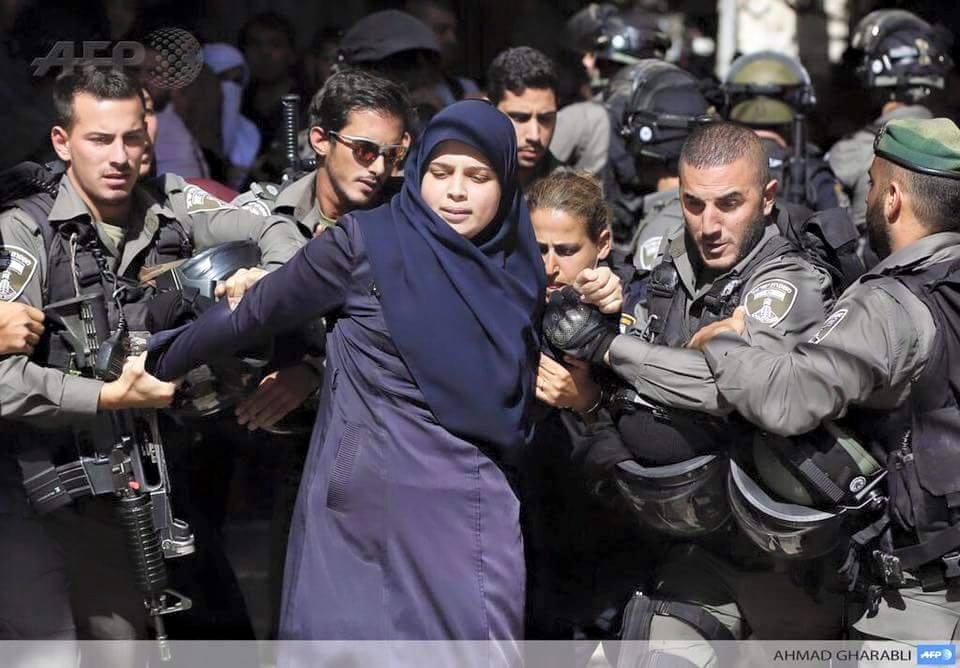 Israeli settlers attempt to kidnap Palestinian child, relatives say La-mosqu%C3%A9e-Al-Aqsa-prise-d%E2%80%99assaut-par-les-soldats-sionistes