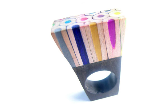 Bijoux en crayons de couleurs Crayon-ring-5