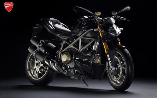 احدث الدراجات النارية Ducati_streetfighter_front-1920x1200-550x343