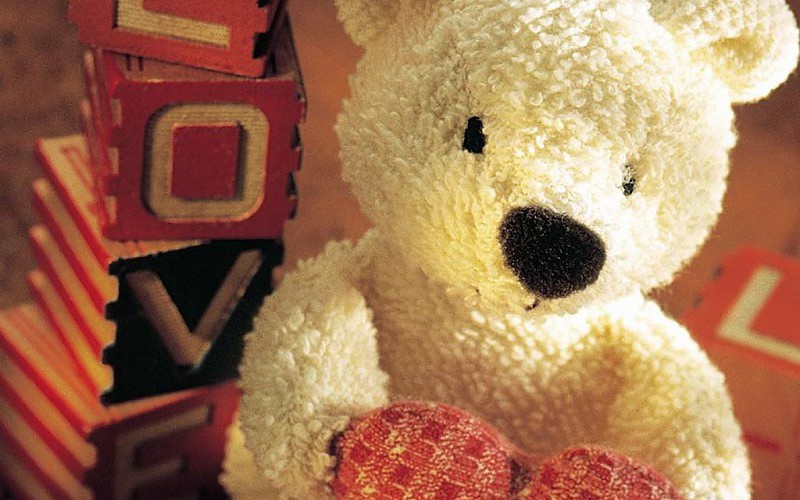 My teddy bear - Page 9 Cute-teddy-bear-toy-lovely-heart-background-772048