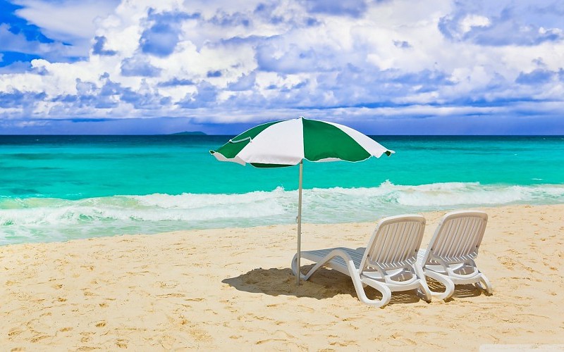 kišobrani i suncobrani - Page 39 Nature-beach-sand-shore-chairs-umbrellas-sunny-1920x1080-wallpaper-638123