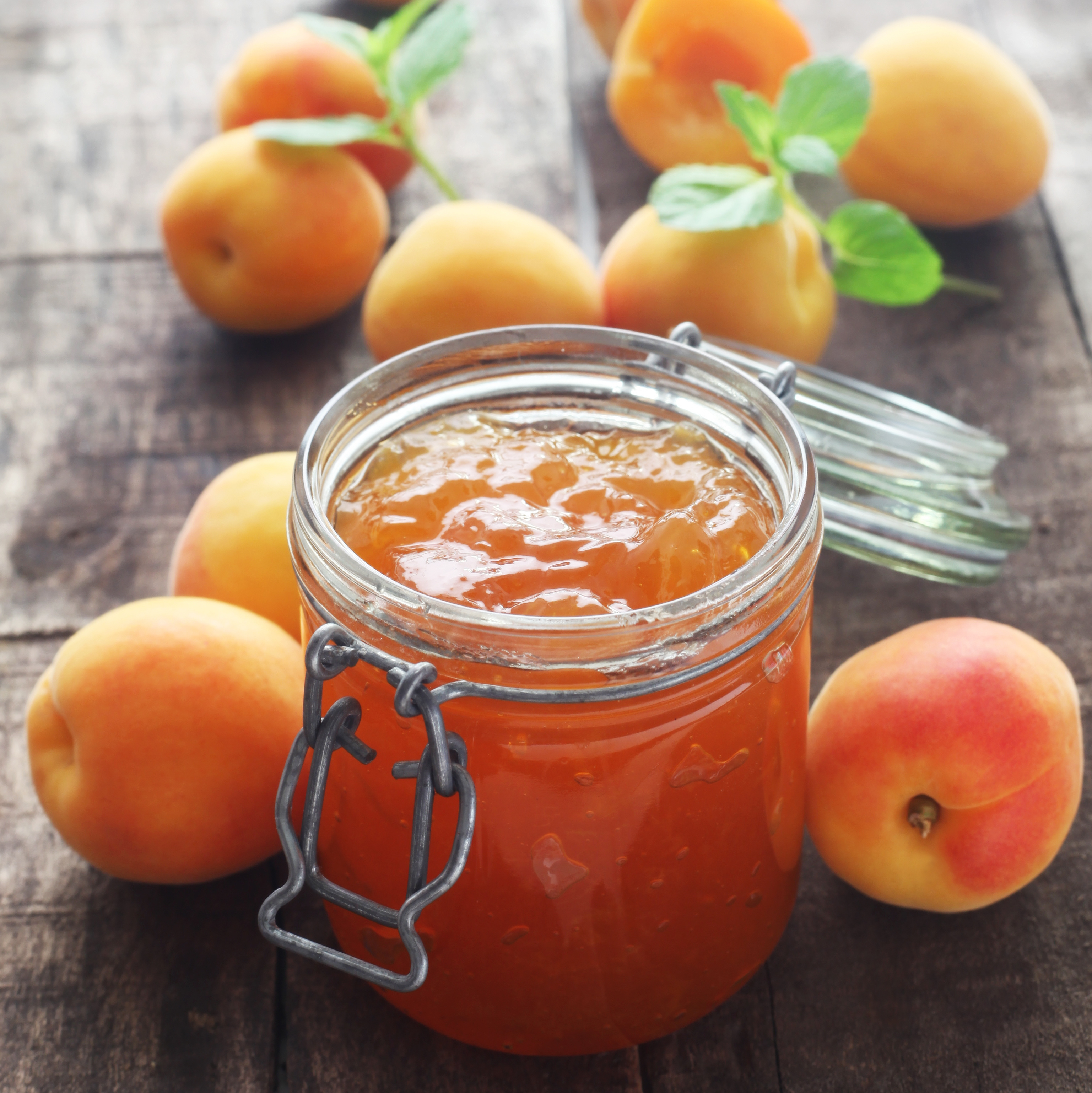  وصفة باردة واسهل ما يكون لكن لذيييييييذة ..........................!!!!!!!!!!!!!!!!!!! Confiture-d-abricots