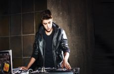 Justin Bieber deixa descobrir o novo disco “Believe” Clipboard01