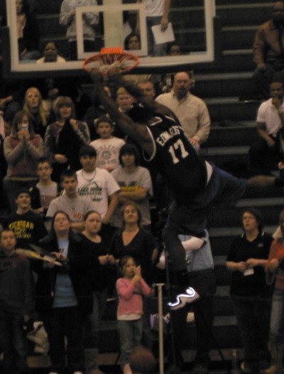 Grandkids Foundation Charity Basketball game... - Page 4 Bralyon-dunks