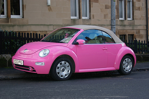 ¡¡FELICES FIESTAS!! Volkswagen-beatle-pink