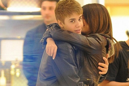  "Un mal paso y mi sueño" Justin Bieber  - Página 11 Justin-bieber-selena-gomez-amor