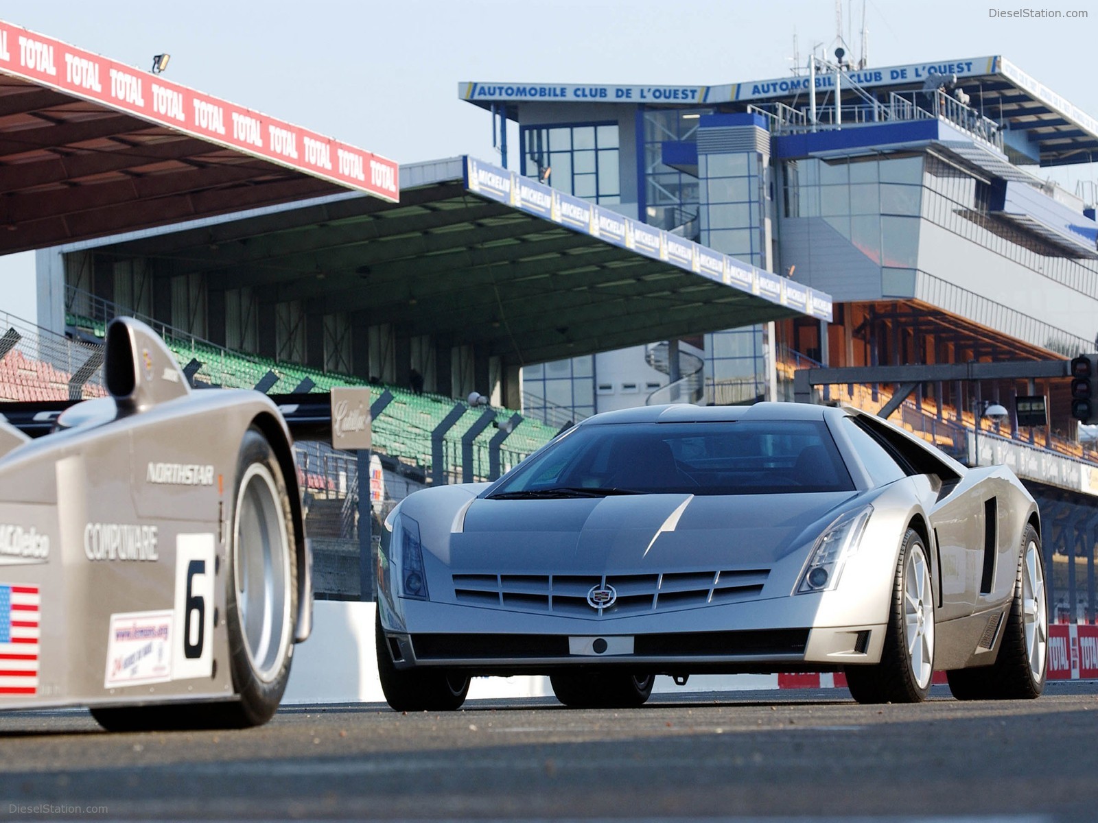 Cadillac Cien Concept  Cadillac-Cien-Concept-020