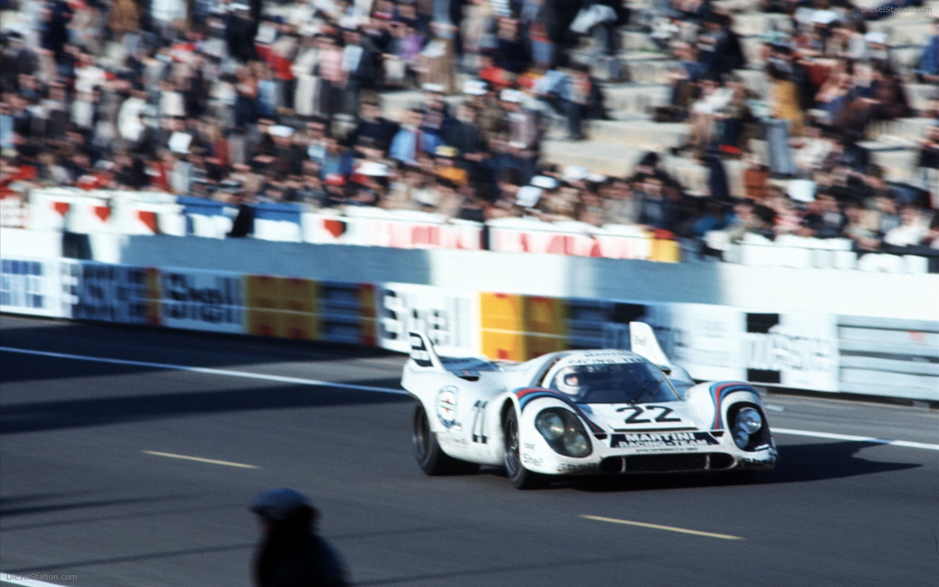 Poils sexy - Page 20 Porsche-917-Greatest-Racing-Car-in-History-widescreen-06