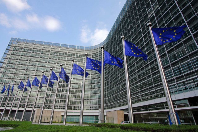 Η Ευρωπαϊκή Επιτροπή ζητά ενιαία τιμολόγηση για τα Ψηφιακά Προϊόντα εντός Ευρωπαϊκής Ένωσης European-Commission-640x426