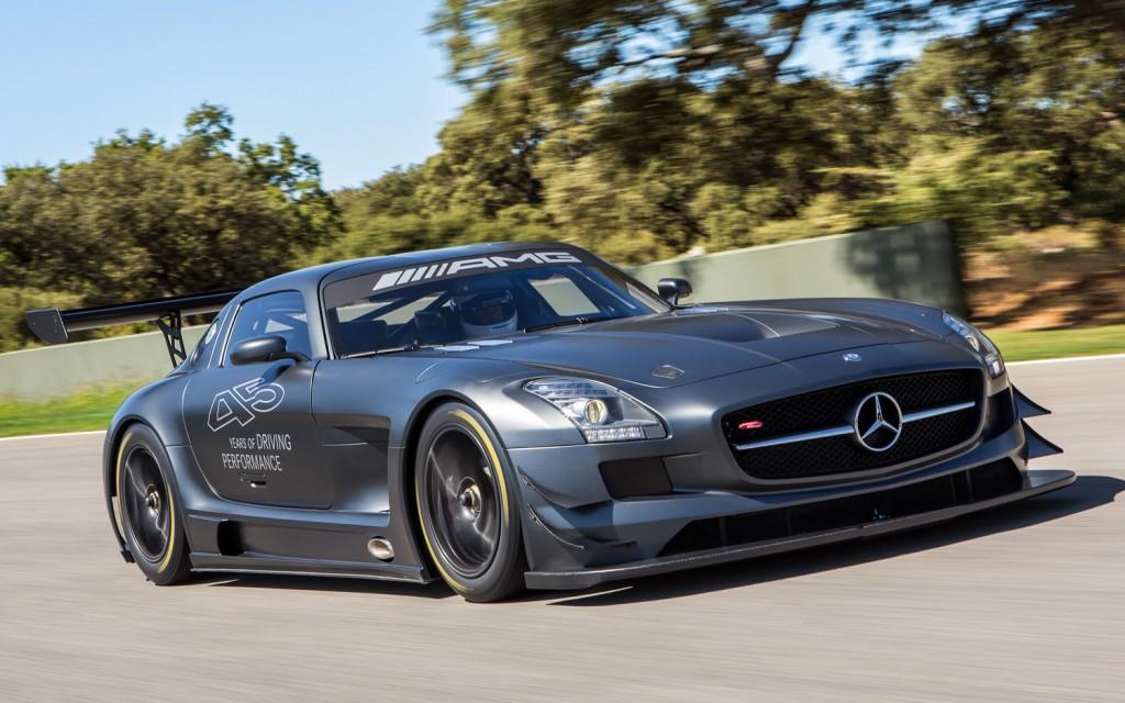  NA SLOVO, NA SLOVO SA SLIKAMA - Page 5 2012-Mercedes-Benz-SLS-AMG-GT3-45th-Anniversary-Edition-front-view-3-1024x640