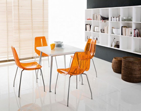 15 صورة لكراسي عصرية من DOMITALIA للمطبخ والحديقة  Modern-Bright-kitchen-chairs-from-Domitalia-20-554x437