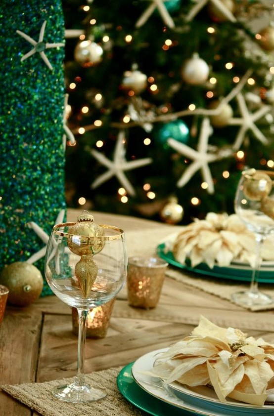 Božić i sve što vas asocira na Božić - Page 29 Beach-christmas-decor-ideas-11-554x842