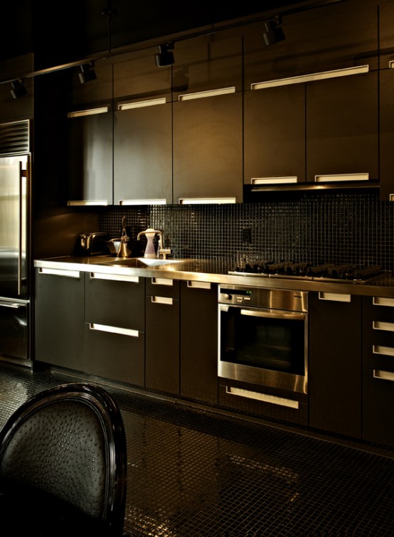 ╬ Kitchen ╬  Completely-black-apartment-design-20-554x755