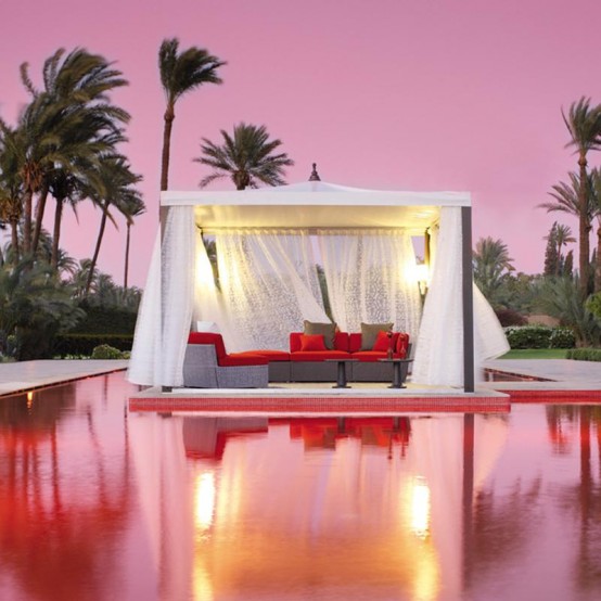 تشكيله جميله من ديكورات الحدائق Kettal-modular-outdoor-furniture-1-554x554