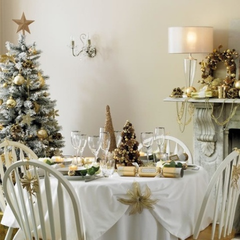 Božić i sve što vas asocira na Božić - Page 25 Stunning-christmas-dining-room-decor-ideas-37